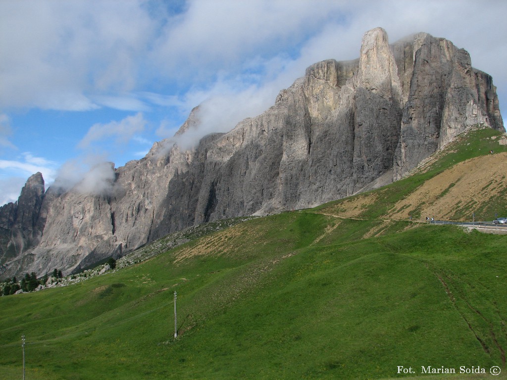 Torri del Sella i Piz Selva spod przełęczy Sella