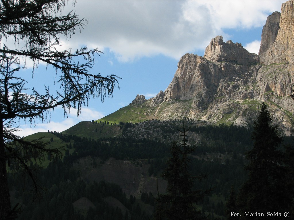 Torri del Sella spod doliny Lasties