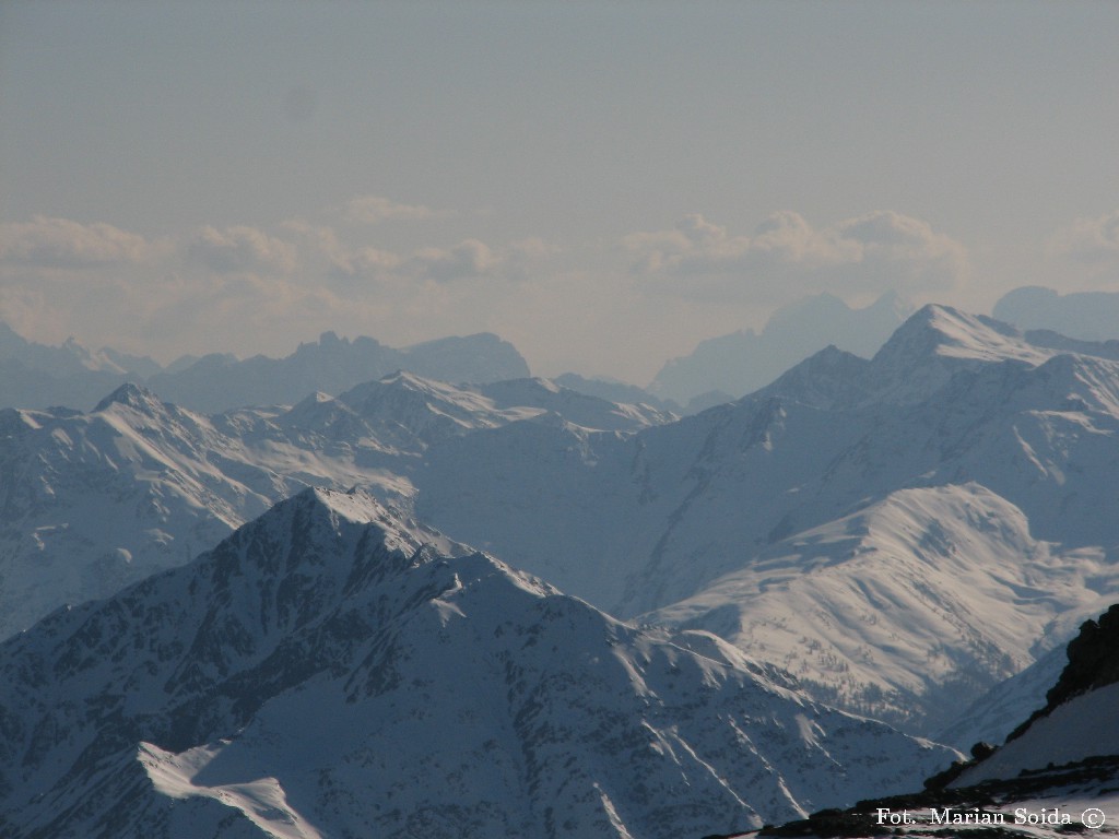 Zbliżenie w kierunku Dolomitów z Ködnitzkees