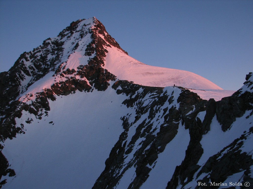 Grossglockner z Erzherzog-Johann-Hütte o wchodzie