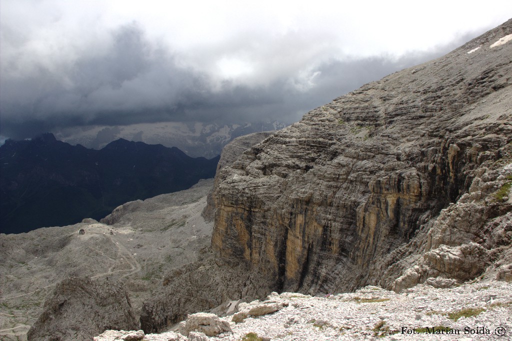 Scronisko Kostner, ściana Piz da Lech