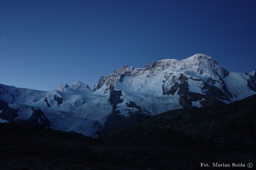 Castor i Pollux, Breithorn o świcie