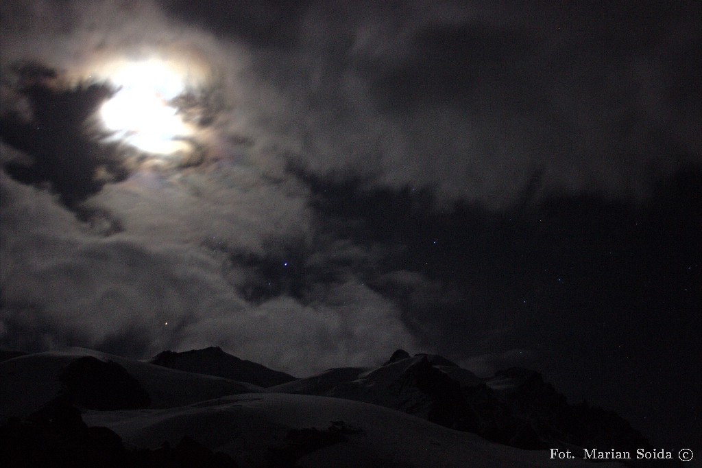 Chwilę później - Nordend i Dufourspitze z obozu na Obere Plattje