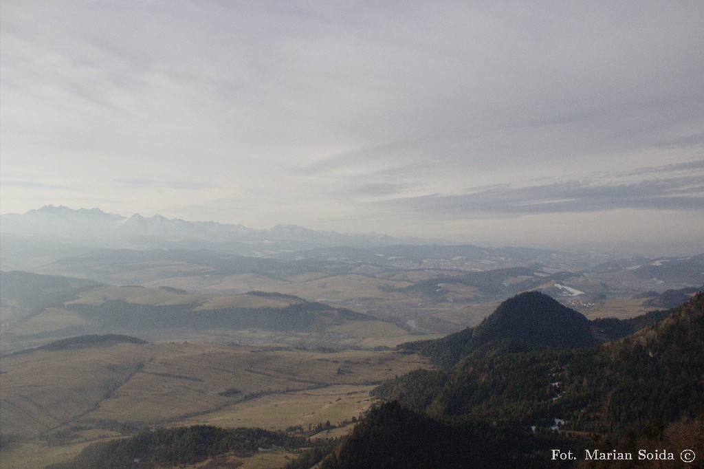 Widok na Tatry i Spisz z Okrąglicy