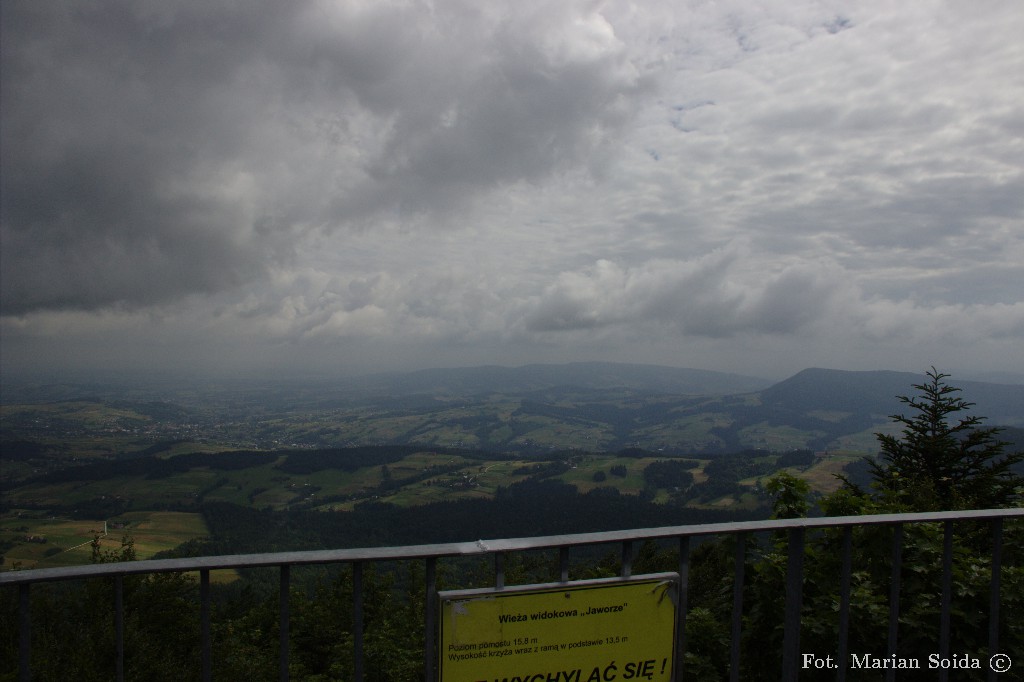 Widok na Grybów z Jaworza