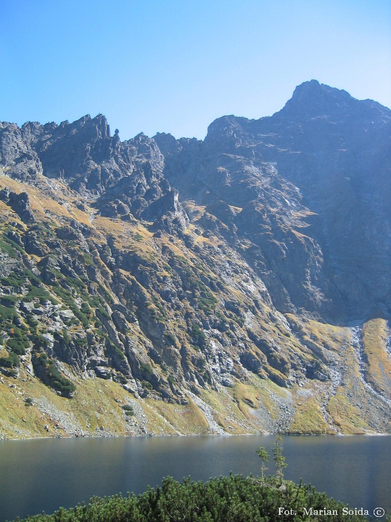 Czarny Staw pod Rysami z progu