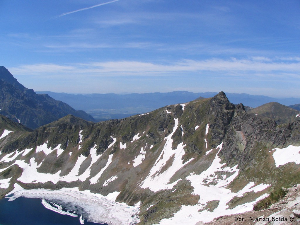 Walentkowy Wierch i Niżne Tatry z Zawratu