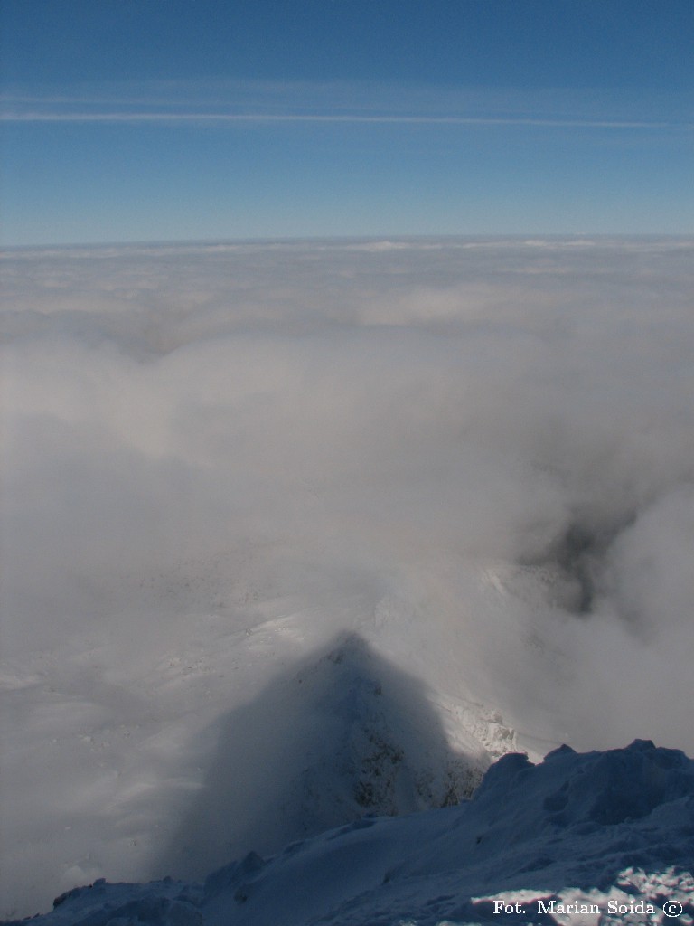 Cień Kościelca na Małym Kościelcu