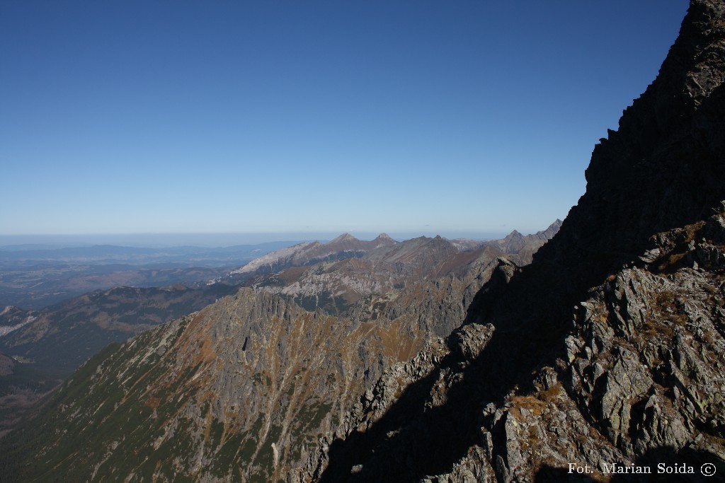 Widok na Tatry Bielskie z Przełęczy Mięguszowieckiej pod Chłopkiem