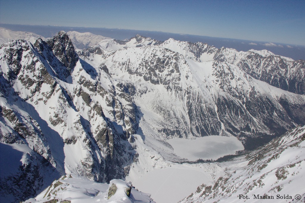 Widok na Czarny Staw i Morskie Oko z Rysów